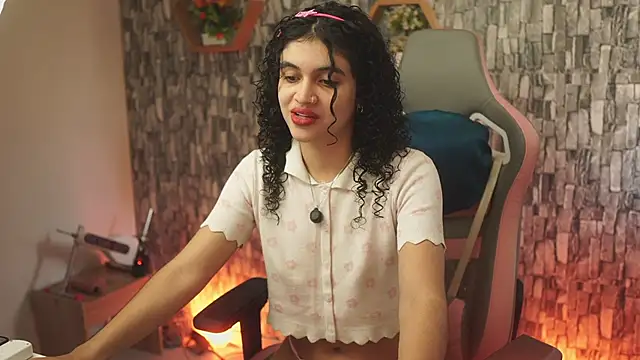 bonniie 98  online show from 05-20-26, 07:31
