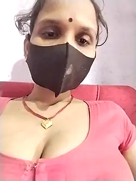 Snapshot of Soniy-Maax chatting on 09-18-25, 07:43 Soniy-Maax online show from 09-18-25, 07:43