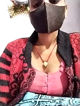 Snapshot of Soniy-Maax chatting on 02-03-26, 07:46 Soniy-Maax online show from 02-03-26, 07:46