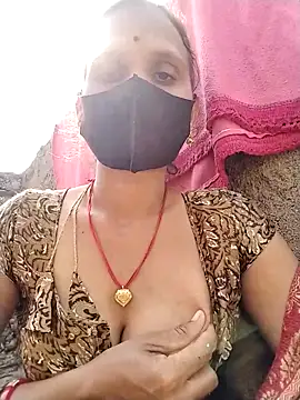 Snapshot of Soniy-Maax chatting on 02-12-26, 08:09 Soniy-Maax online show from 02-12-26, 08:09