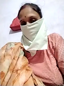 Snapshot of Soniy-Maax chatting on 03-13-26, 04:57 Soniy-Maax online show from 03-13-26, 04:57