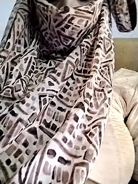 Snapshot of Soniy-Maax chatting on 03-30-26, 06:47 Soniy-Maax online show from 03-30-26, 06:47