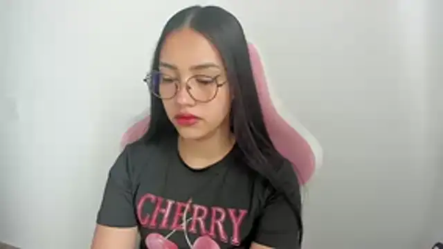 Snapshot of karely_sweet_ chatting on 07-11-26, 01:47 karely sweet online show from 07-11-26, 01:47