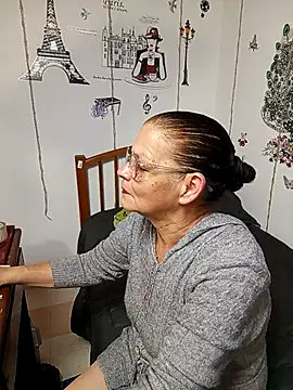 katrina perez online show from 02-05-26, 12:04