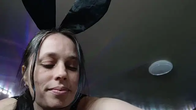 Snapshot of mavismable chatting on 04-04-26, 04:22 mavismable online show from 04-04-26, 04:22