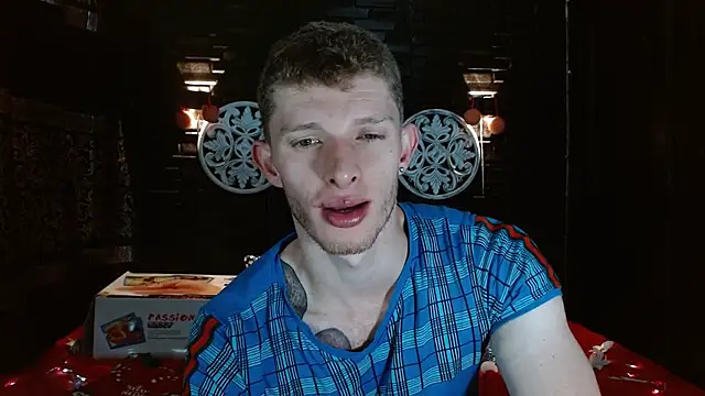 Snapshot of andrewxbi chatting on 12-20-25, 03:30 andrewxbi online show from 12-20-25, 03:30