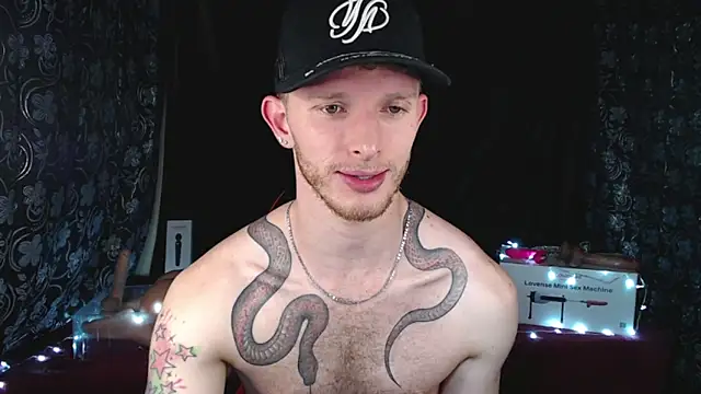 Snapshot of andrewxbi chatting on 02-03-26, 11:32 andrewxbi online show from 02-03-26, 11:32