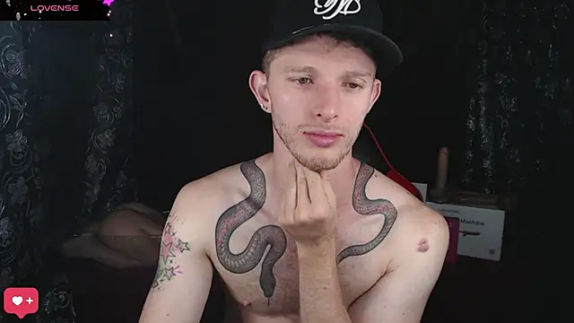 Snapshot of andrewxbi chatting on 02-18-26, 01:18 andrewxbi online show from 02-18-26, 01:18