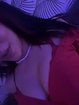 Snapshot of QueenLujaine chatting on 05-31-26, 05:59 QueenLujaine online show from 05-31-26, 05:59