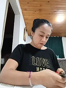 Snapshot of MELODY__06 chatting on 07-15-26, 12:38 MELODY 06 online show from 07-15-26, 12:38
