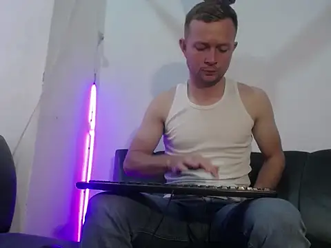 hot mann11 online show from 03-10-26, 02:22