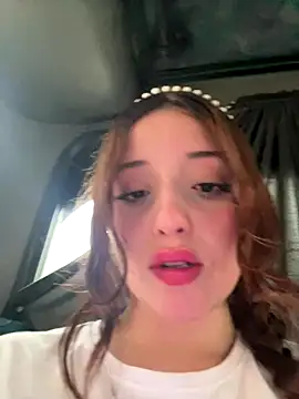 Baby  Otaku online show from 11-27-25, 09:39