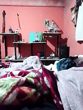 luuiss12 online show from 03-12-26, 09:48