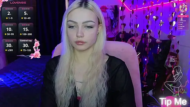 LinaLirian online show from 02-18-26, 10:11