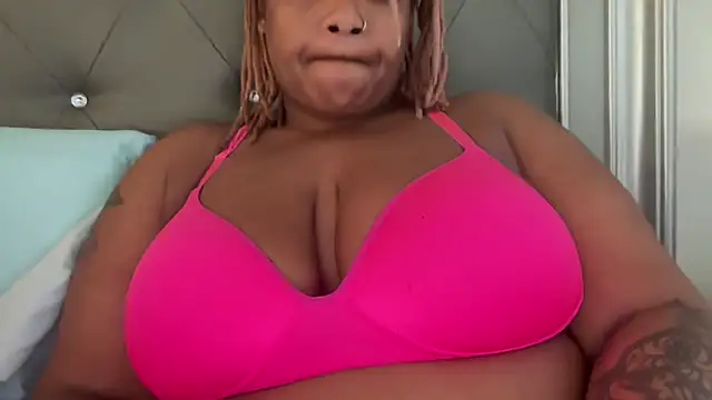 RoyalQueen2u online show from 04-08-26, 06:30