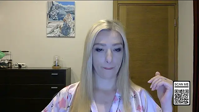 Wild Silk Desire online show from 10-18-25, 02:07