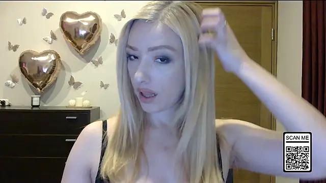 Snapshot of Wild_Silk_Desire chatting on 06-20-26, 03:59 Wild Silk Desire online show from 06-20-26, 03:59