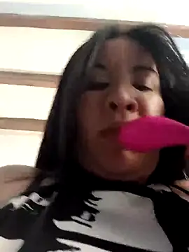 hotCOUPLEPETRA online show from 03-17-26, 12:04