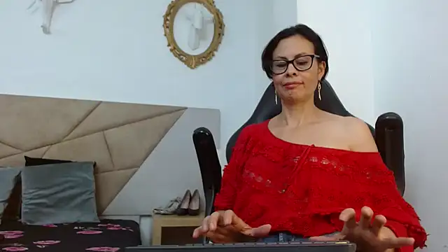 amanda ramirez online show from 02-10-26, 10:14