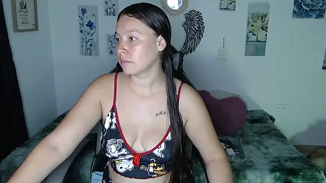 Snapshot of mariaana__222 chatting on 07-02-26, 01:27 mariaana 222 online show from 07-02-26, 01:27