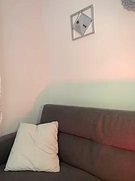 alissradiante1 online show from 04-05-26, 03:58