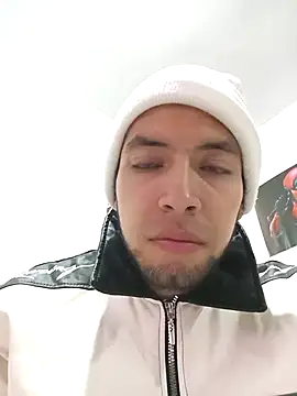 carlos69ho online show from 11-13-25, 04:39