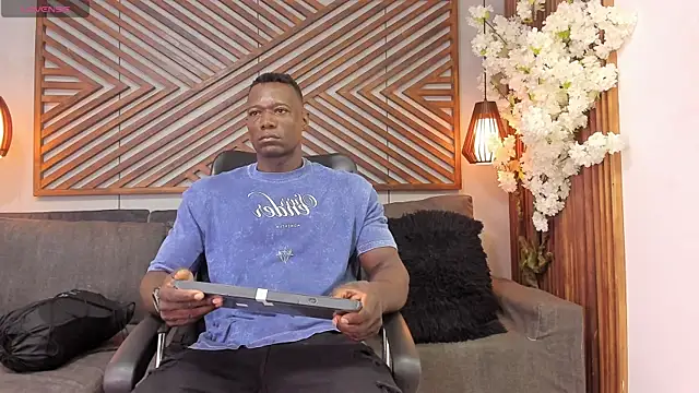 MarcusBlack  online show from 01-18-26, 01:04