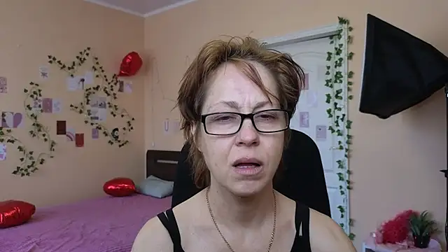 Ronda Roni online show from 04-10-26, 09:03