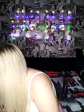 Snapshot of HoneyNelly chatting on 02-10-26, 11:20 HoneyNelly online show from 02-10-26, 11:20