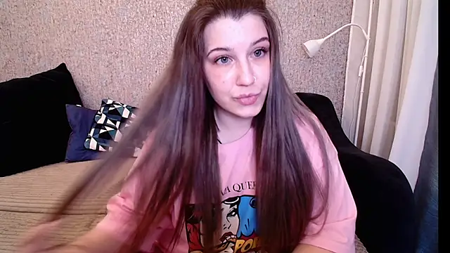 Snapshot of CherryZlata chatting on 11-29-25, 12:19 CherryZlata online show from 11-29-25, 12:19