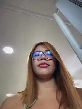 Snapshot of sara_calderon chatting on 02-12-26, 01:28 sara calderon online show from 02-12-26, 01:28