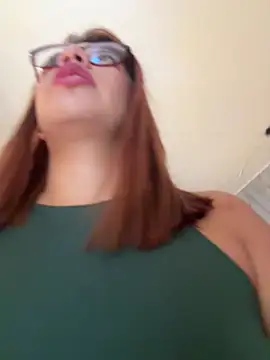 Snapshot of sara_calderon chatting on 03-07-26, 01:30 sara calderon online show from 03-07-26, 01:30