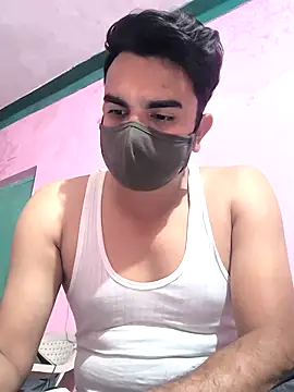 Snapshot of Riyansh_mehta chatting on 02-18-26, 05:09 Riyansh mehta online show from 02-18-26, 05:09