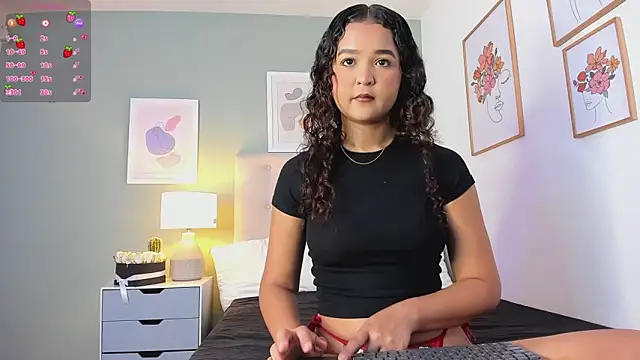 Evaa Lunna  online show from 09-13-25, 08:30