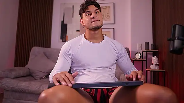 DaviesBrown online show from 02-10-26, 08:35