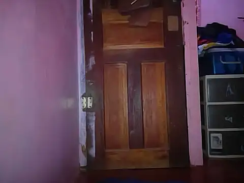 Snapshot of kassy09 chatting on 12-21-25, 12:12 kassy09 online show from 12-21-25, 12:12