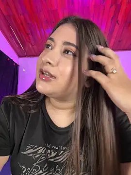 Gaby  Howards online show from 11-30-25, 07:07