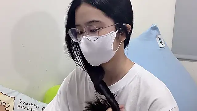 LHeart online show from 04-11-26, 03:16