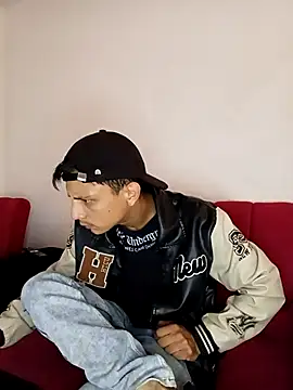 andrewcoopper1 online show from 04-16-26, 03:02