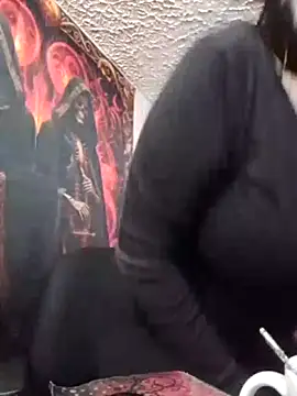 Snapshot of holydeath_1 chatting on 06-14-26, 08:33 holydeath 1 online show from 06-14-26, 08:33