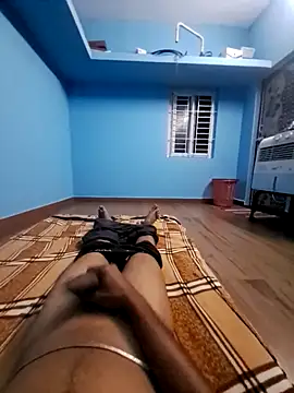 Snapshot of Tamilpayan00 chatting on 10-02-25, 05:09 Tamilpayan00 online show from 10-02-25, 05:09