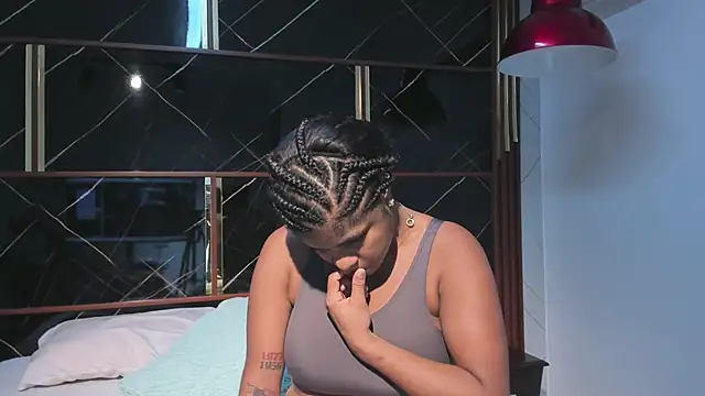 HannyThompson online show from 03-15-26, 12:44