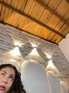 Yassy vazquez online show from 01-16-26, 07:40