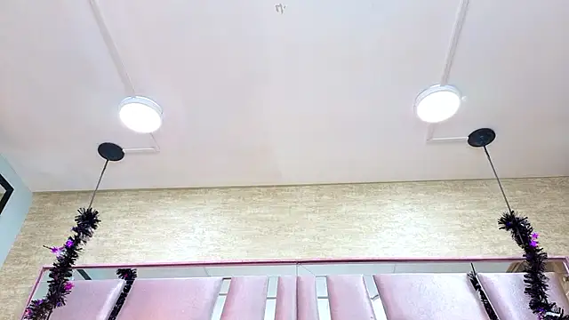 Snapshot of ThaliaCross chatting on 11-22-25, 08:08 ThaliaCross online show from 11-22-25, 08:08