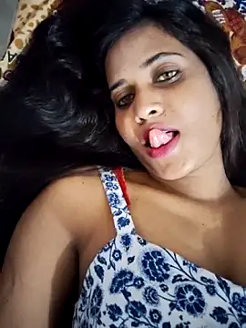 cute radhikaa online show from 04-14-26, 09:15