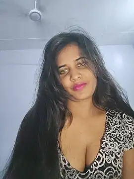 cute radhikaa online show from 06-14-26, 07:54