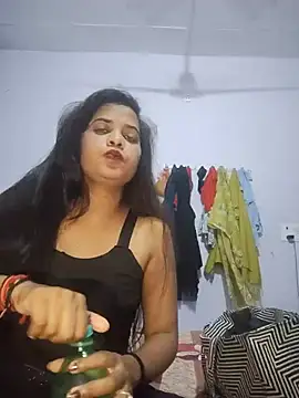 cute radhikaa online show from 07-18-26, 05:39