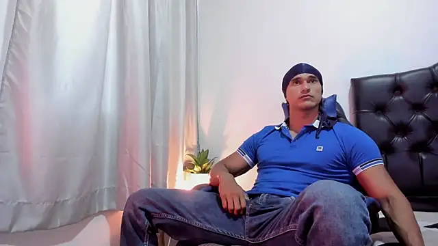 Snapshot of doublefun24 chatting on 06-17-26, 11:12 doublefun24 online show from 06-17-26, 11:12