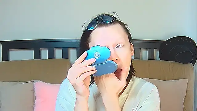 Derek Carter online show from 04-14-26, 01:06