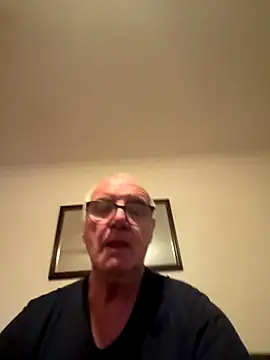 Snapshot of mke1874 chatting on 01-06-26, 09:13 mke1874 online show from 01-06-26, 09:13